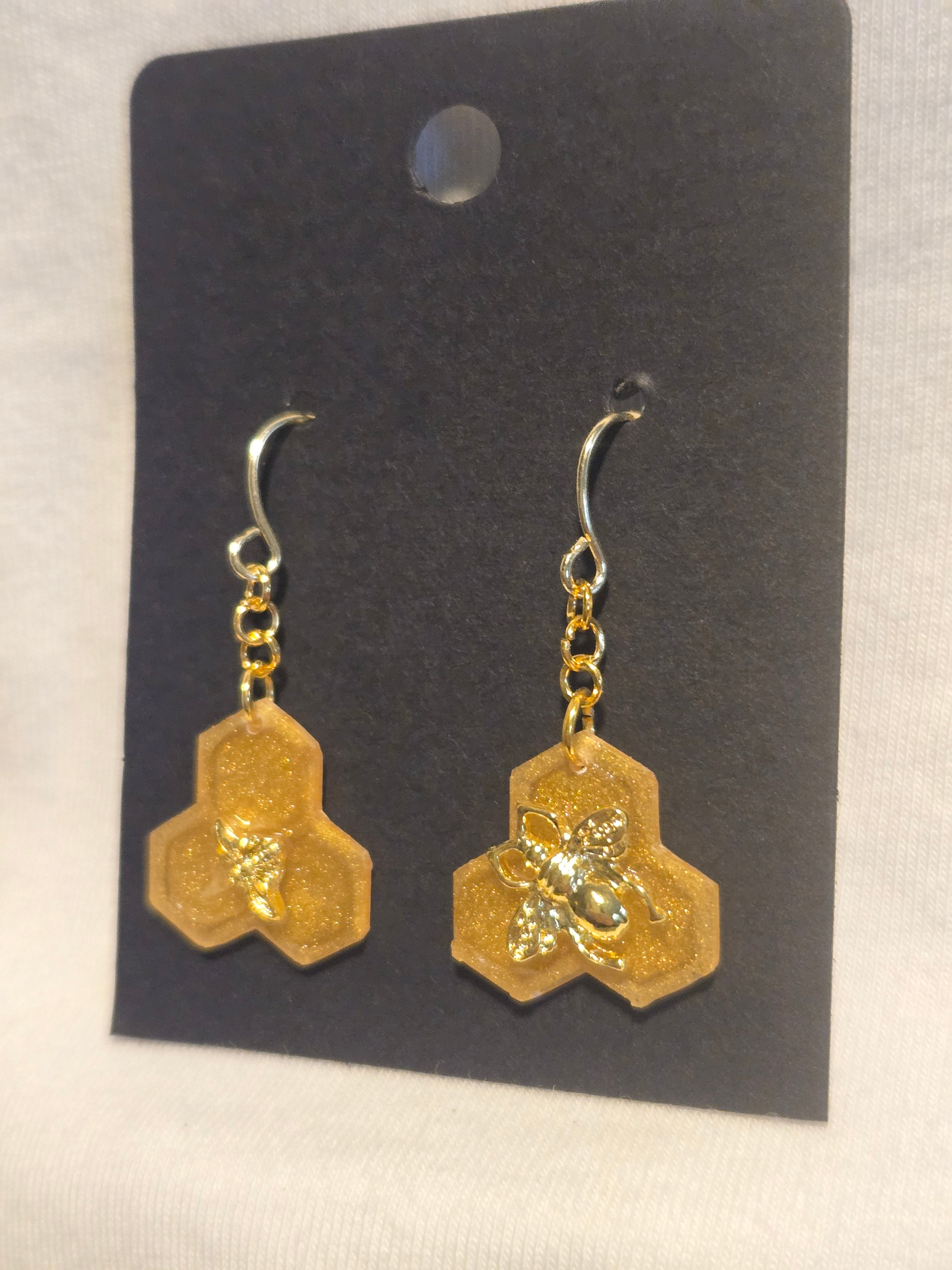 Small bee earrings