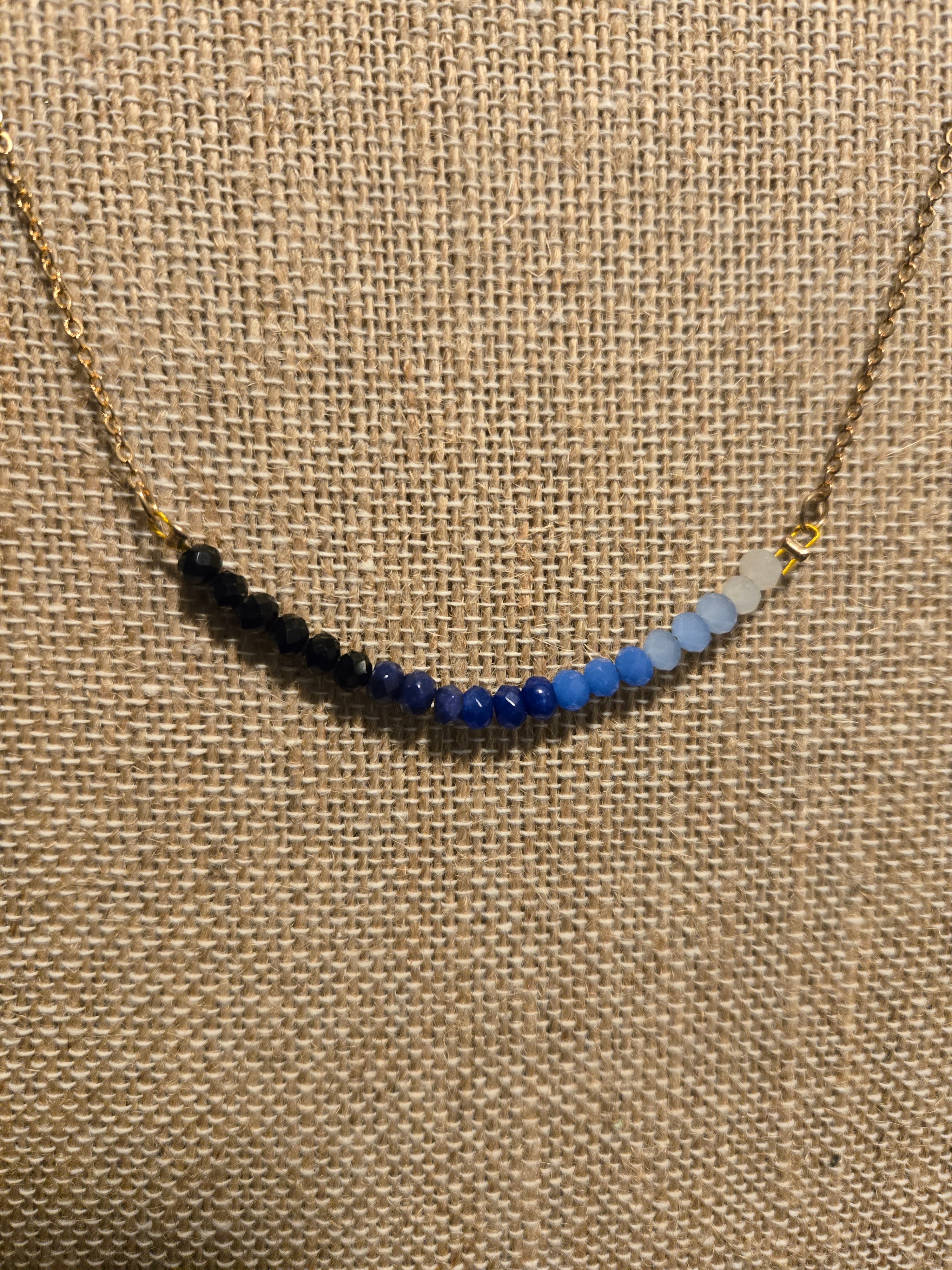 Agae bar necklace